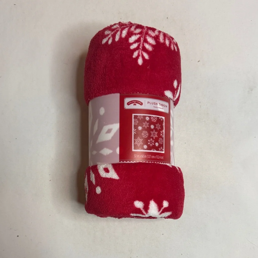 Holiday Time Red/White Snowflake Furry Blanket